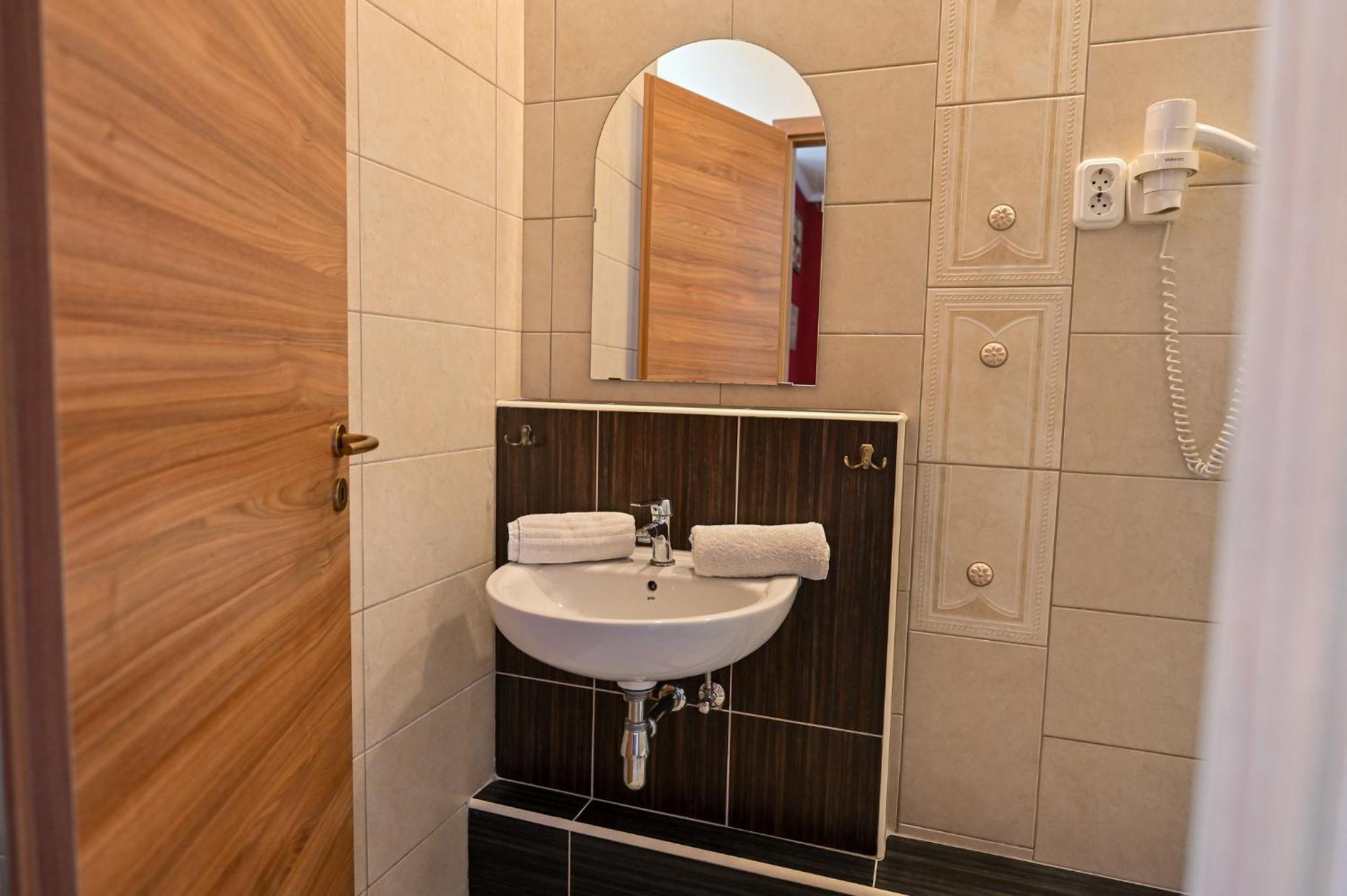Bellavista 2 Apartman Эгер Экстерьер фото